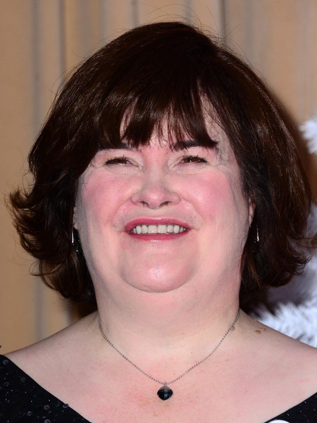 How tall is Susan Boyle?